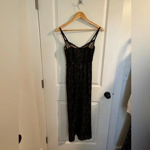 URBAN OUTFITTERS Angelica Corset Midi Dress Black Lace Front Slit Size Small - Picture 9 of 13